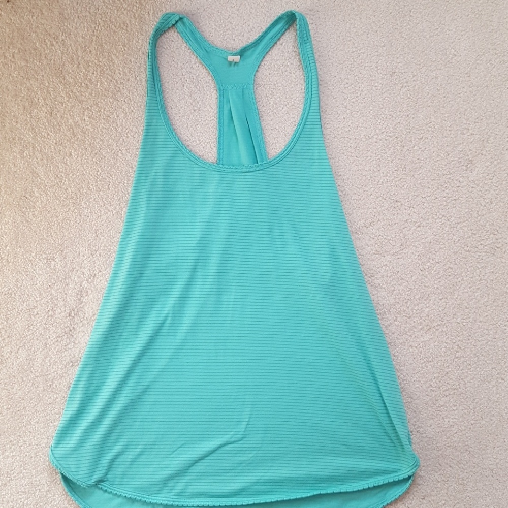 Lululemon tank